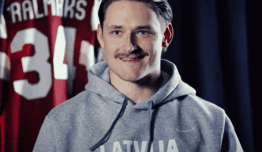 Eduards Tralmaks, Red Wings