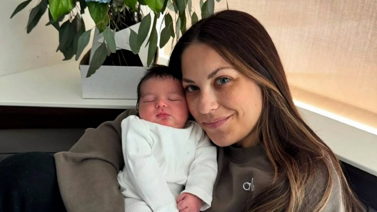 Click to play video: '‘Just like his dad’: Meredith Gaudreau, widow of Johnny Gaudreau, gives birth to baby boy'