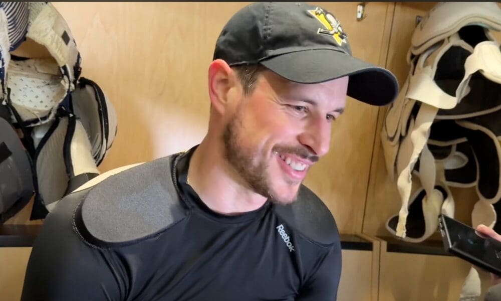 Crosby Reacts to Latest Honors; Sullivan Roasts Steigy