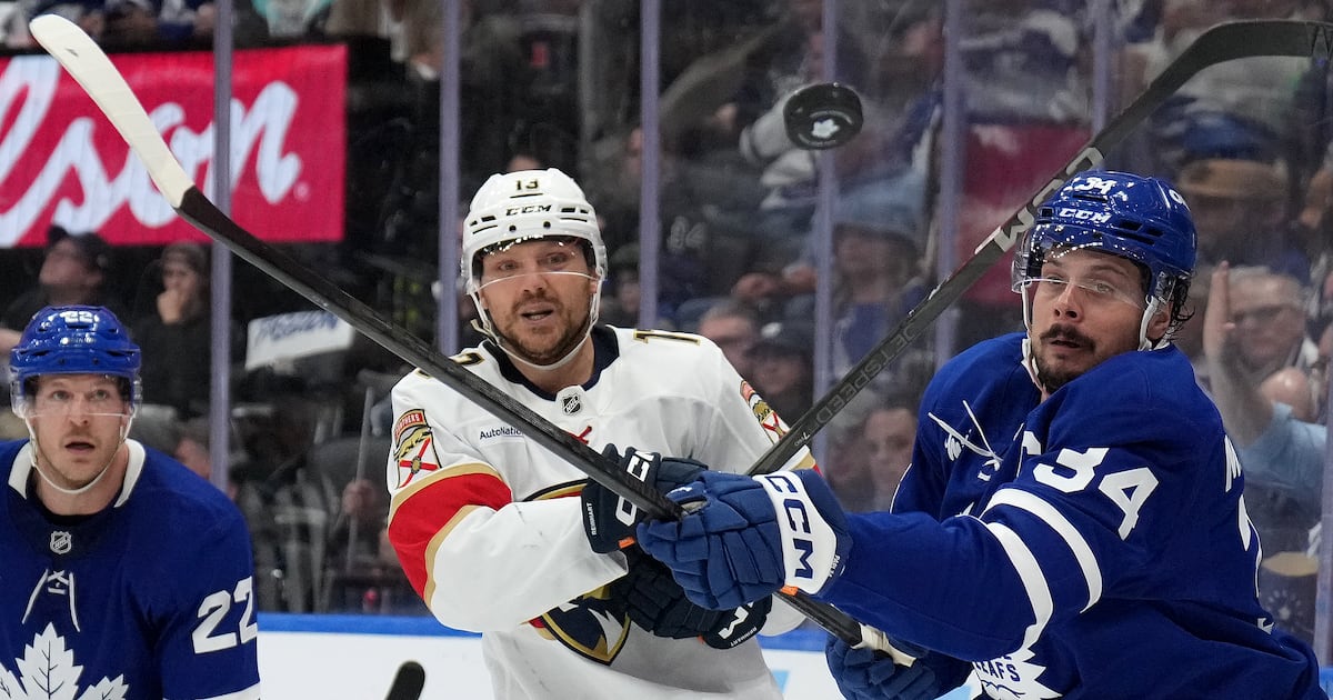 Leafs beat Panthers in Game 1