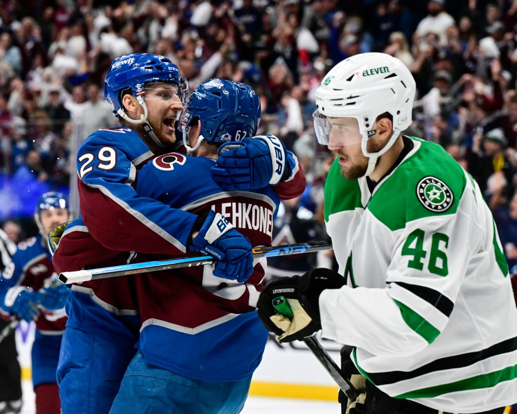 Stars own goal helps Avalanche complete comeback, force Game 7
