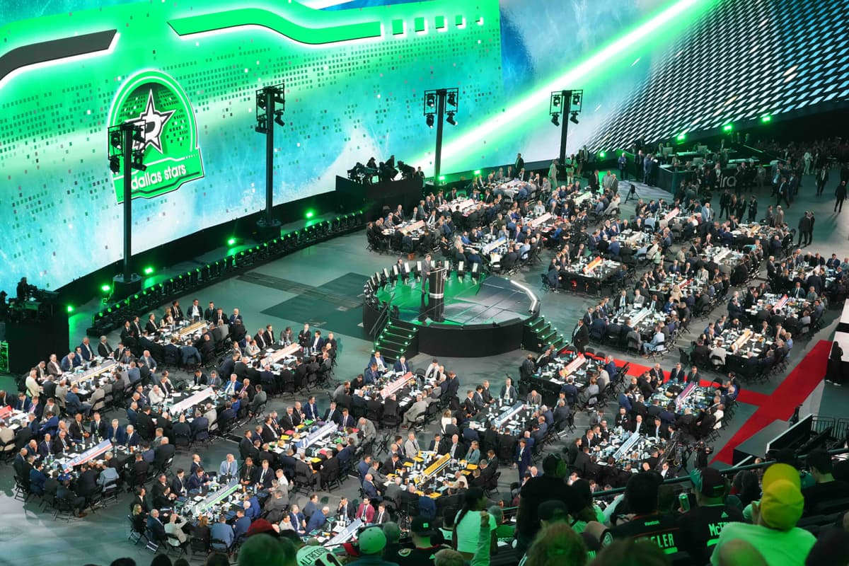 Who are NHL draft experts saying the Canucks will select at 15th overall? - Canucks Army