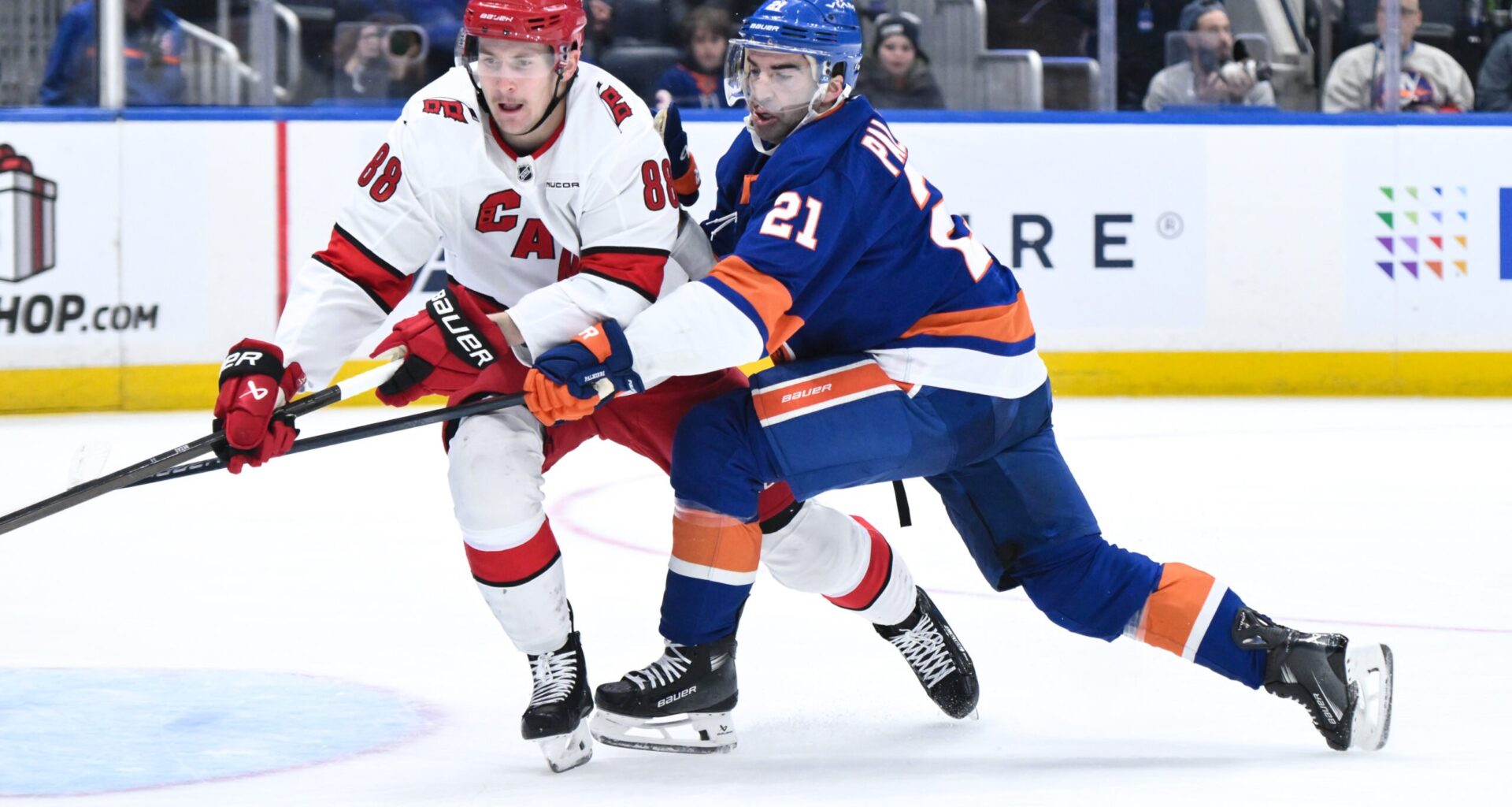 New York Islanders Give Extensions to Two Players