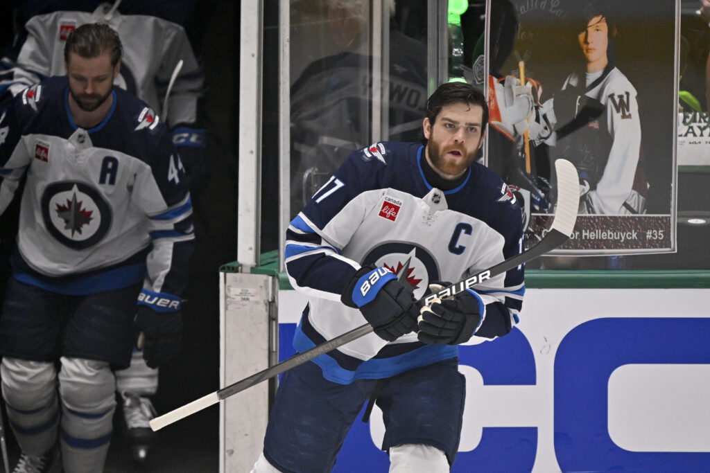 Jets' Adam Lowry Underwent Hip Surgery, Out 5-6 Months