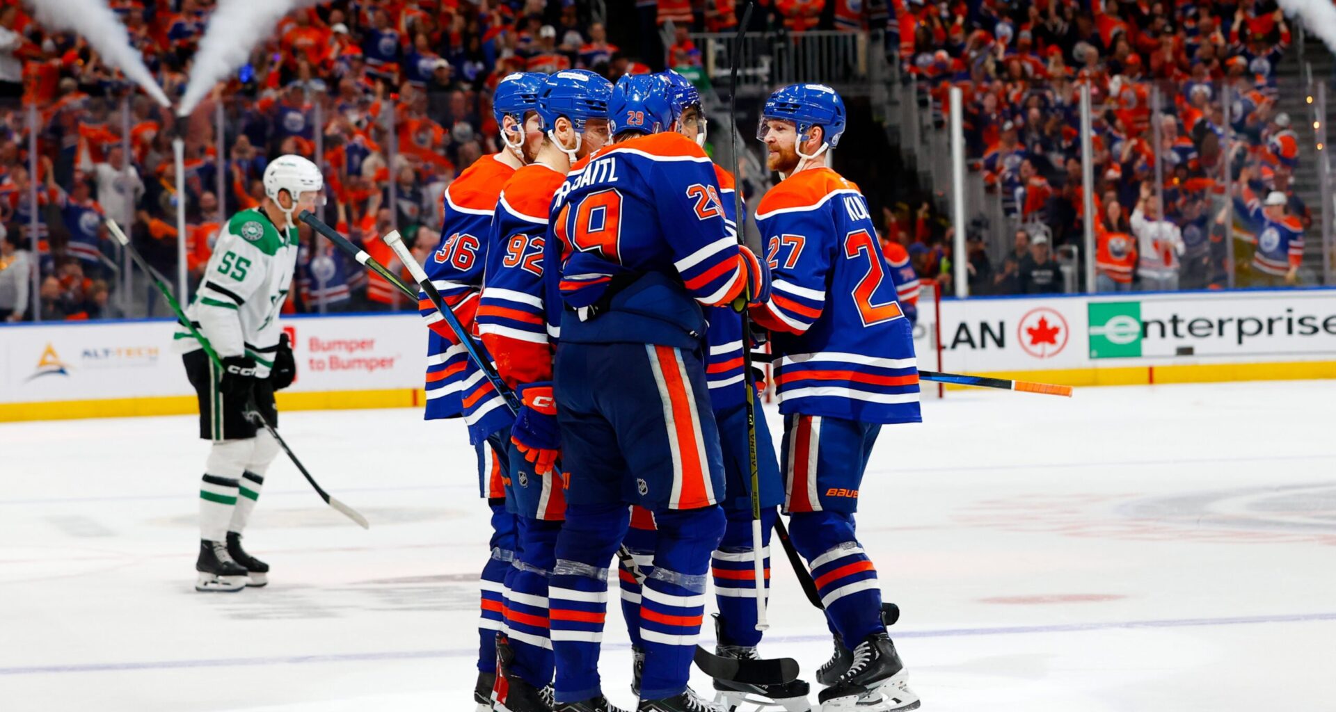 Seeking Return to Final, Oilers Lead Conference Final, 2-1