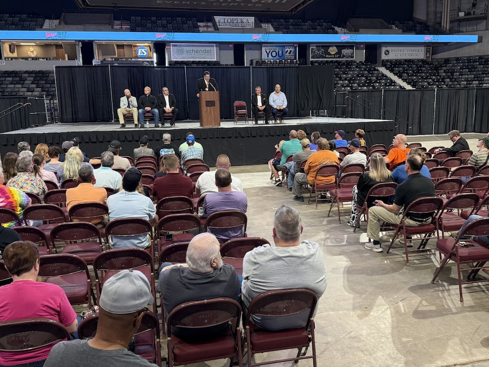 New Topeka professional hockey team name is the Scarecrows