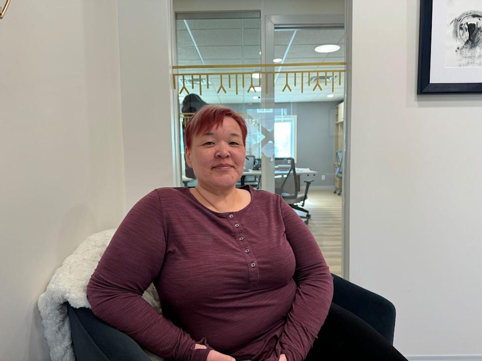 Aliisa Kusugak, a seamstress in Rankin Inlet, Nunavut, made three of the parkas that were gifted to visiting girls hockey players from Ontario. Each one took her a day.