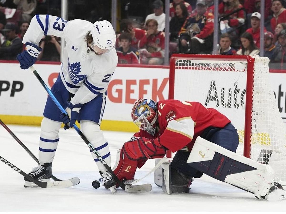 Status of Maple Leafs' Knies unclear heading into Game 7 on Sunday