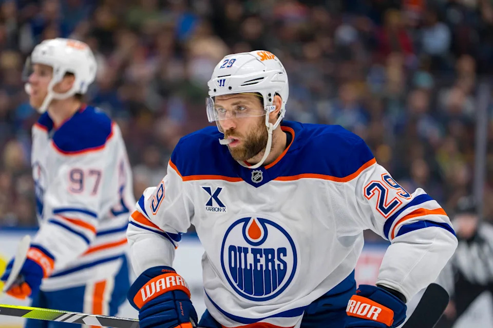 Edmonton Oilers forward Leon Draisaitl (29) prepares for a face off against the Vancouver Canucks.Bob Frid-Imagn Images