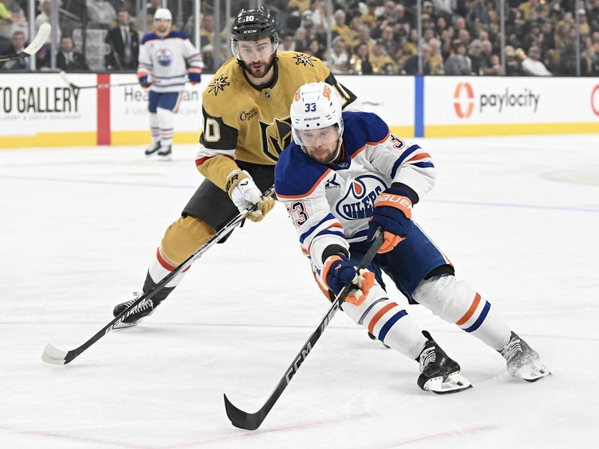 Viktor Arvidsson back in the lineup for Edmonton Oilers with Brown out