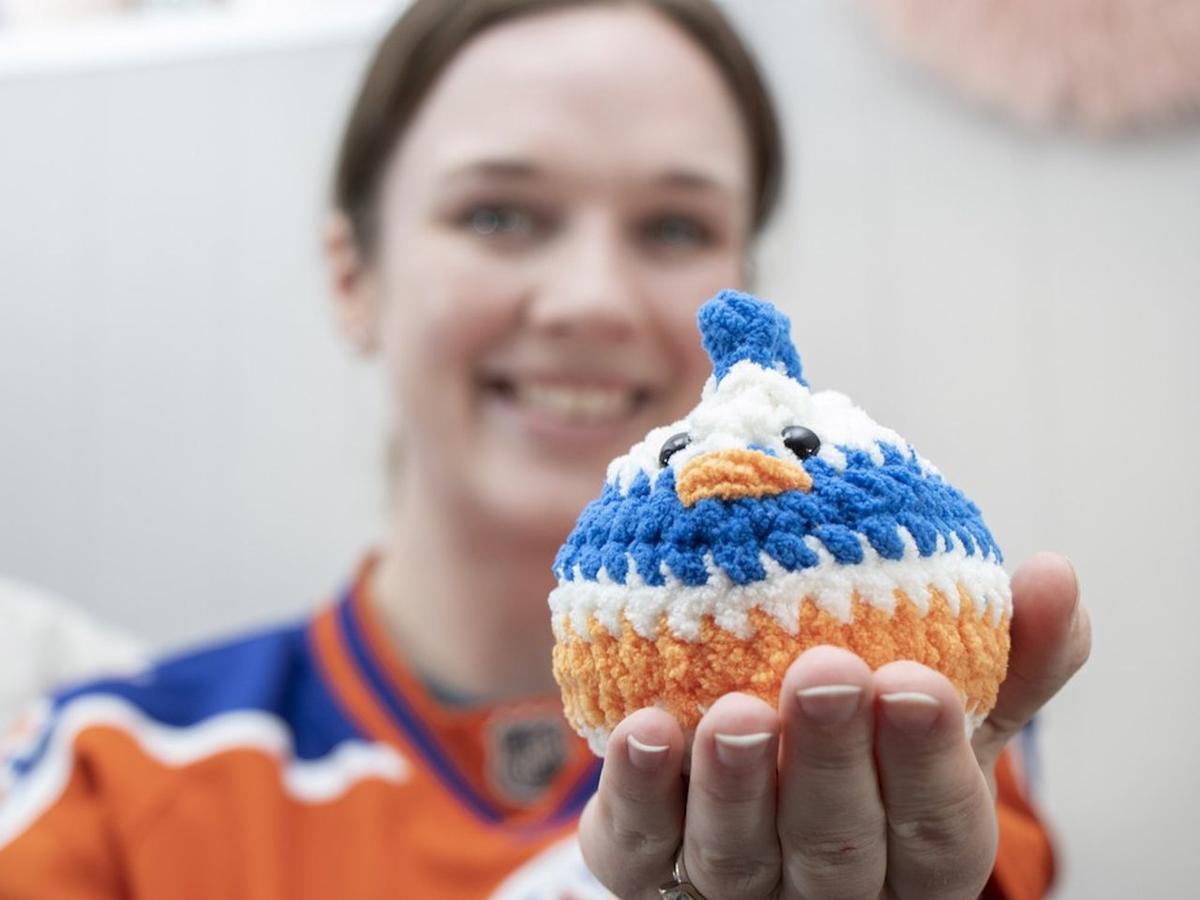Woman crochets Edmonton Oilers themed emotional support chickens for stressed out fans