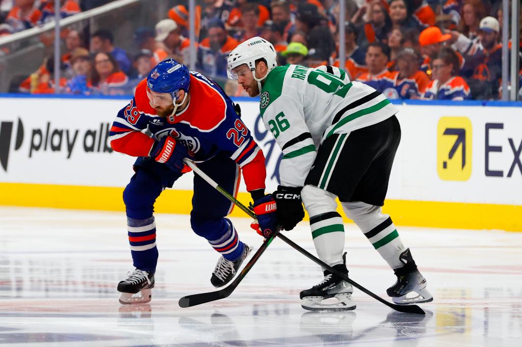 BetMGM bonus code POSTBET for $1,500 in bonus bets for Oilers vs. Stars Game 5 tonight
