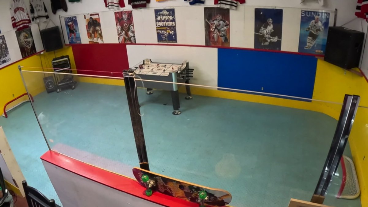 North Texas family builds rink inside home to cheer on Dallas Stars – NBC 5 Dallas-Fort Worth