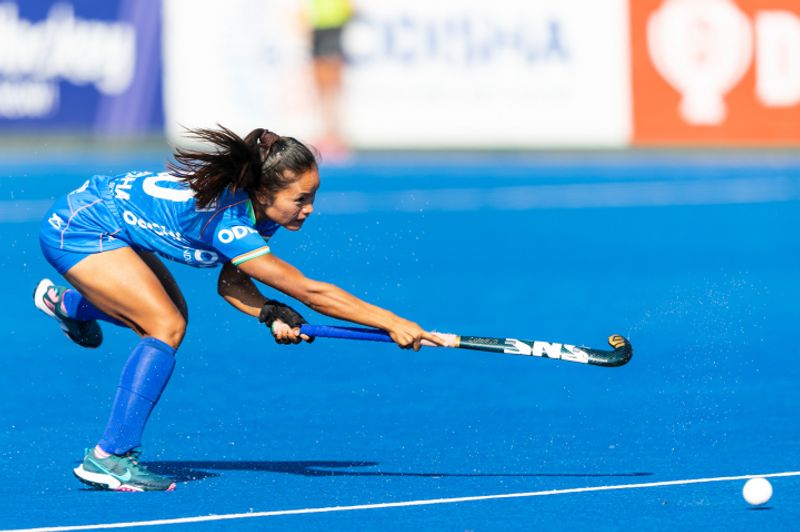Indian women's hockey team falls 0-2 to Australia