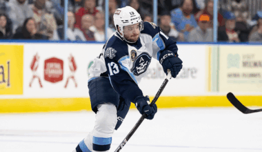 MINNESOTA WILD CLAIMS FORWARD VINNIE HINOSTROZA OFF WAIVERS FROM THE NASHVILLE PREDATORS