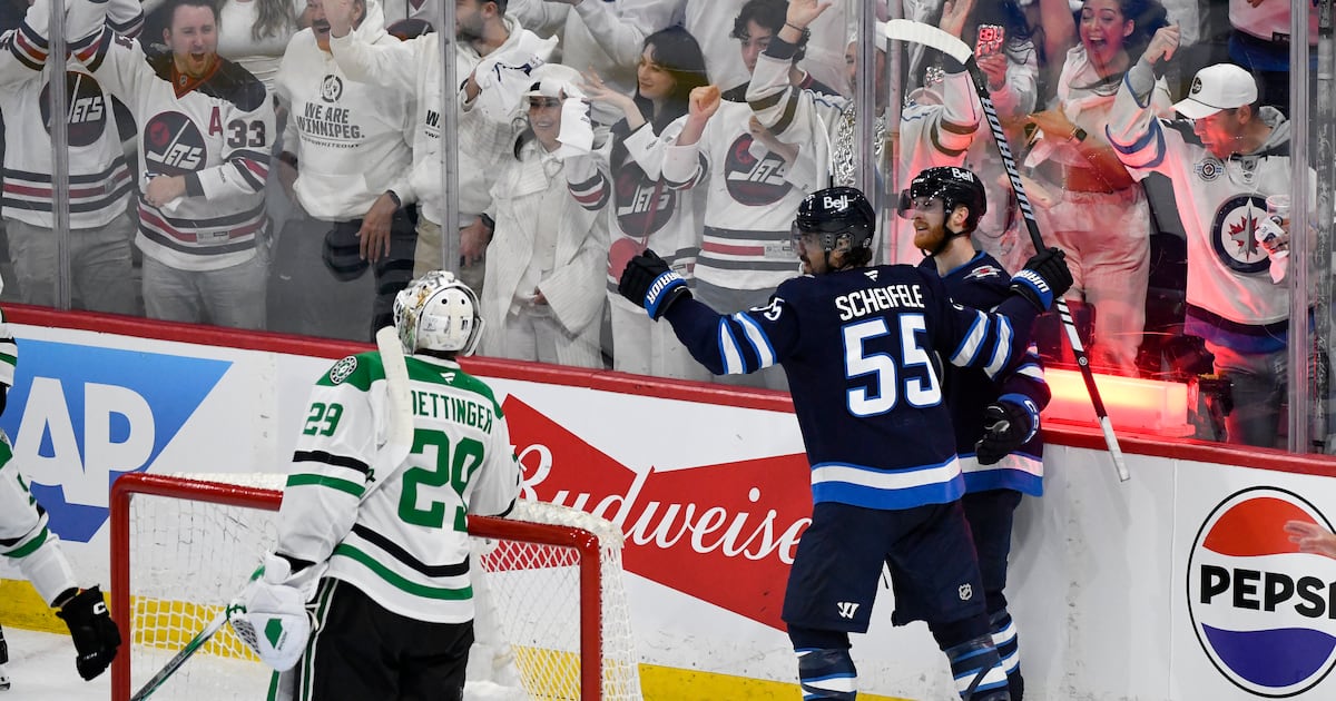 Jets beat the Stars 4-0 to force Game 6 in the Western Conference semifinal series – WSB-TV Channel 2