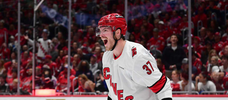 DraftKings Top Plays and Strategy for Tuesday's Playoff Game