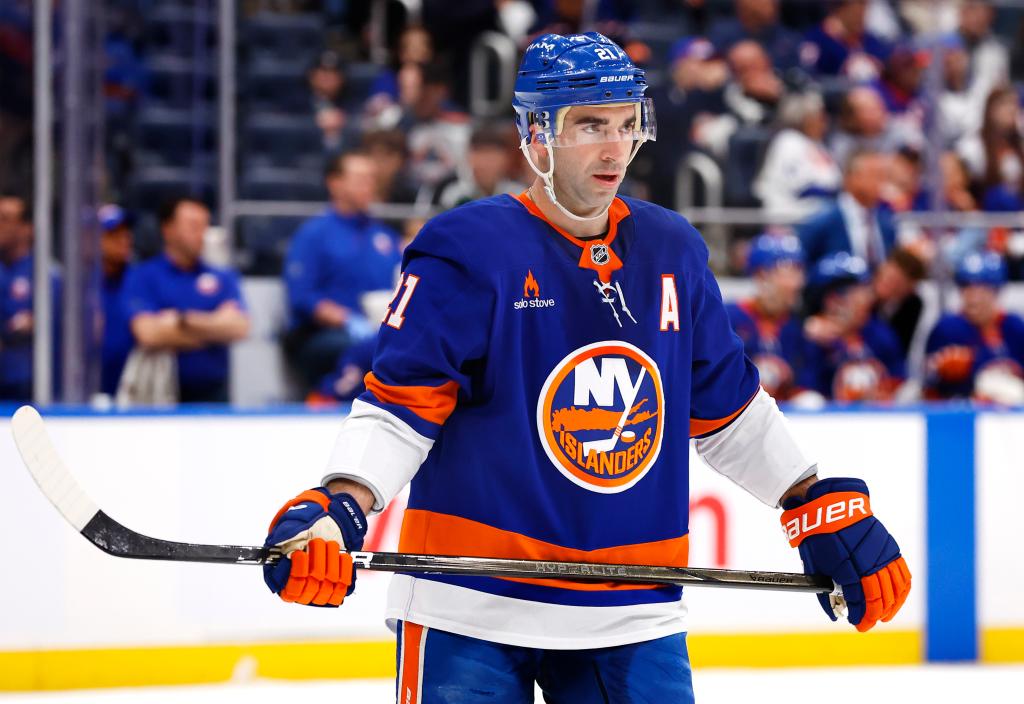 The Islanders made their own mess with Kyle Palmieri