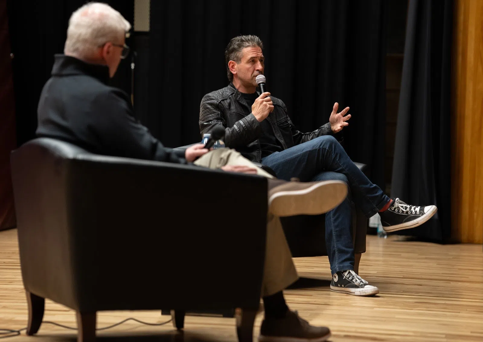 Hockey player now an actor share's life's lessons