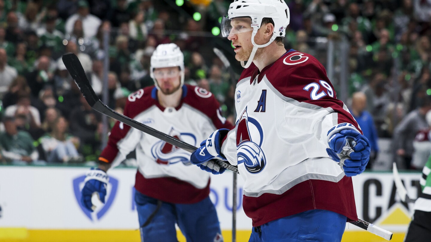 Nathan MacKinnon scores 2, assists on another as Avalanche open NHL playoffs with 5-1 win over Stars