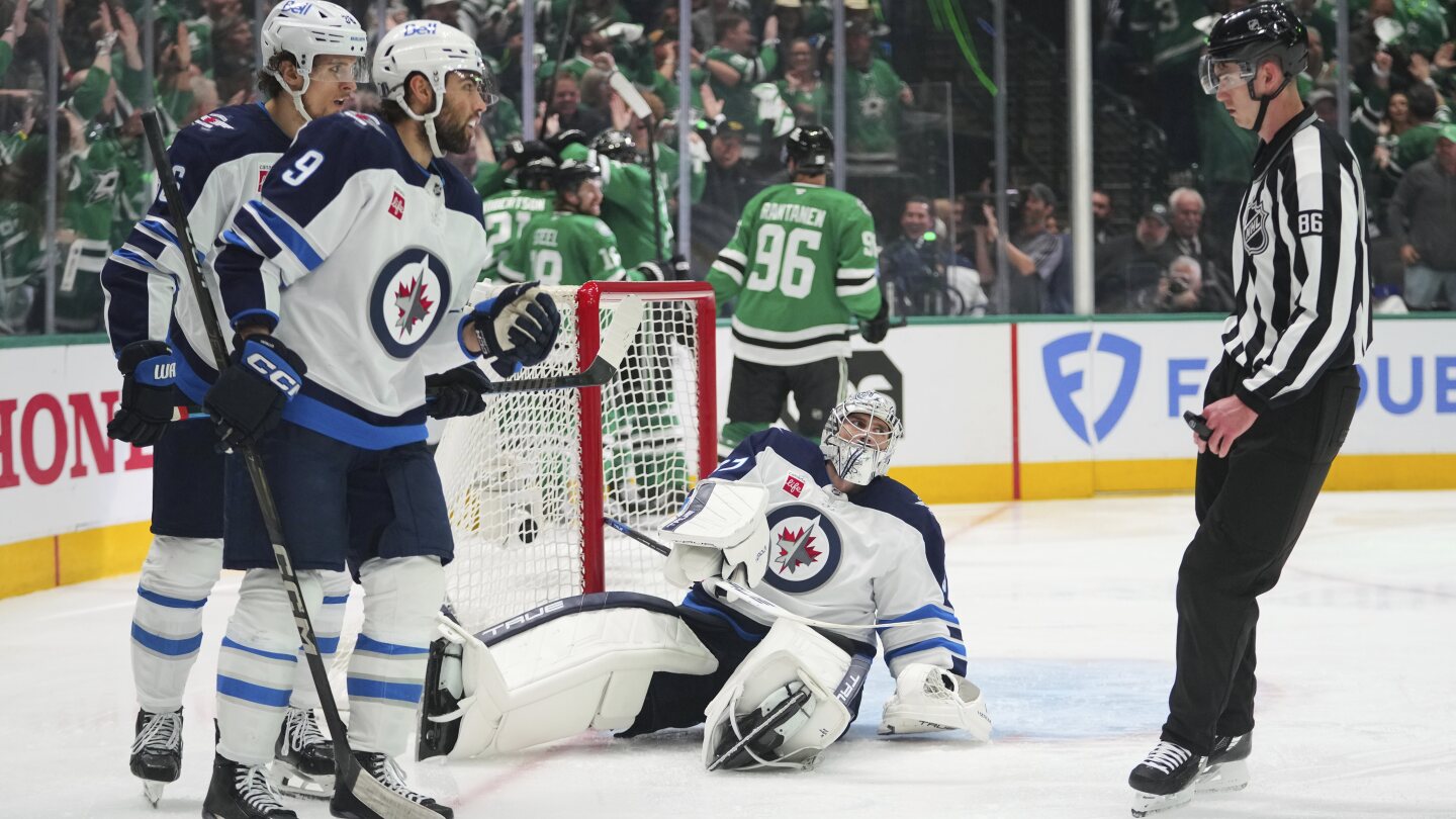 Stars get disputed goal off Petrovic's skate to take series lead over top-seeded Jets