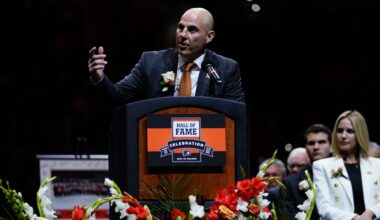 Philadelphia Flyers hire Rick Tocchet as coach, turning to alum to end their playoff drought