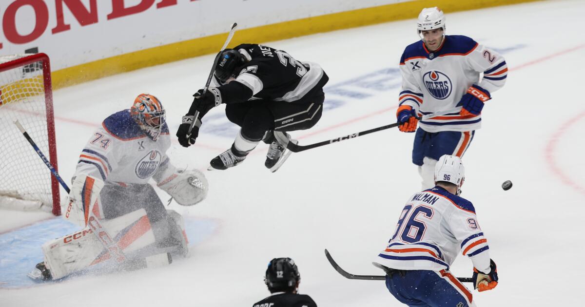 How the Kings survived a shocking Oilers rally to win wild Game 1