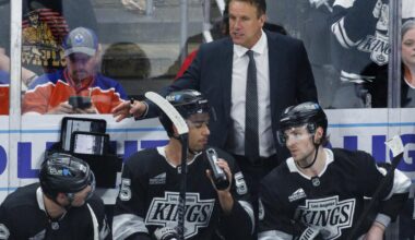 Luc Robitaille expects Jim Hiller to return as Kings' coach