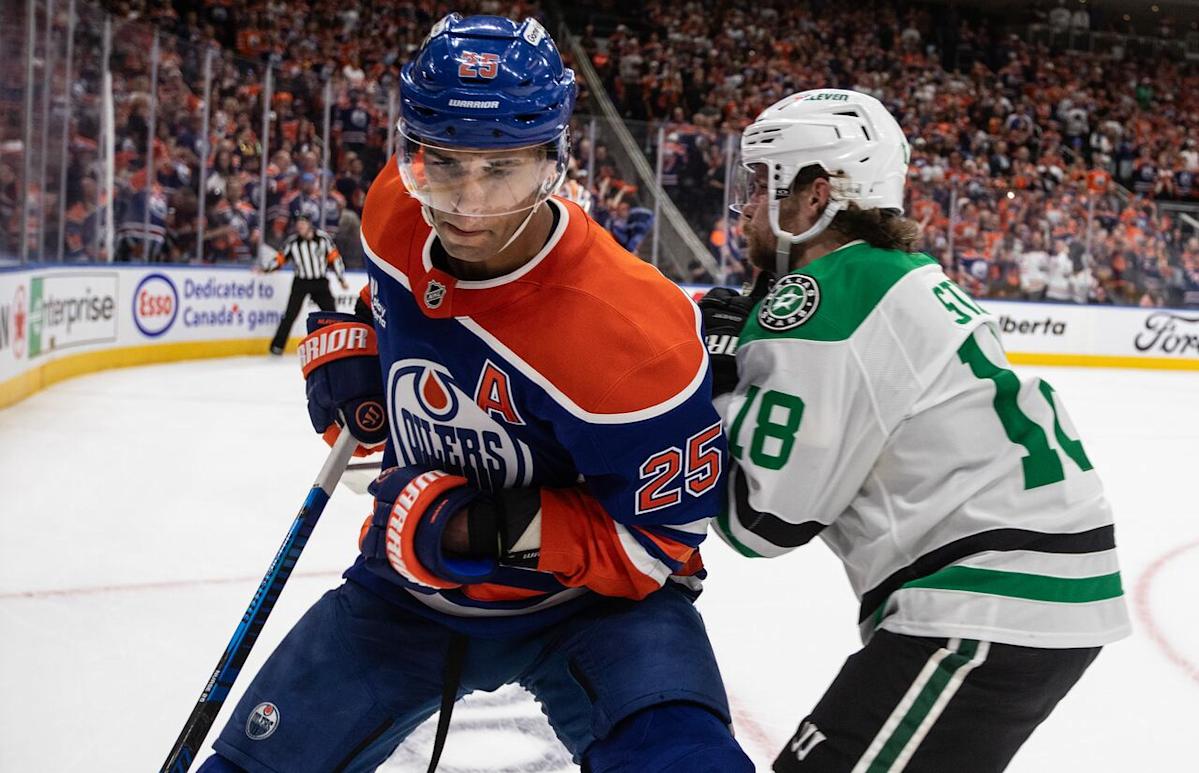 Ice from NHL players' hometowns used to resurface rink for Stanley Cup final