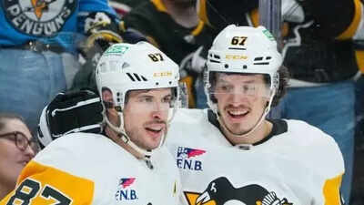 Emotional Penguins Reunion for Marc-Andre Fleury: Sidney Crosby & Evgeni Malkin Strike Laughing Farewell