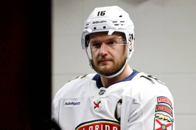 Florida Panthers Captain Aleksander Barkov sets NHL record by winning Selke, King Clancy in the same year