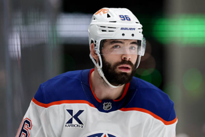 Stanley Cup playoff drama: Jake Walman’s water bottle spray at Florida Panthers