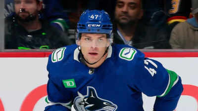 NHL insider reveals Canucks block Noah Juulsen from free agency talks, fans stunned