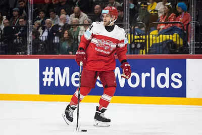 Winnipeg Jets winger Nikolaj Ehlers may enter free agent market as New York Islanders inquire about his availability