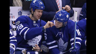 Mitch Marner sends emotional 5-word message as Matt Martin announces NHL retirement