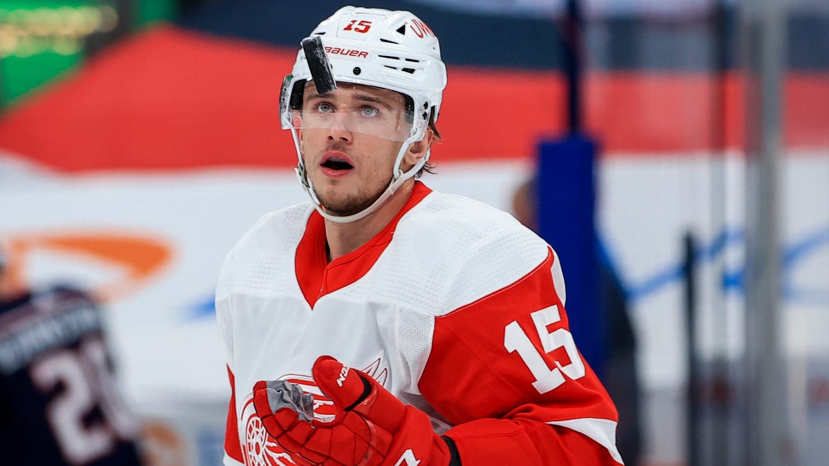What NHL draft history says about Detroit Red Wings picking 13th