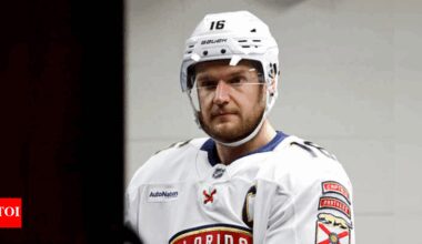 Florida Panthers Captain Aleksander Barkov sets NHL record by winning Selke, King Clancy in the same year | NHL News