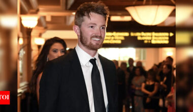 Why Wayne Gretzky’s son Trevor picked baseball over hockey despite growing up in the Great One’s shadow | NHL News