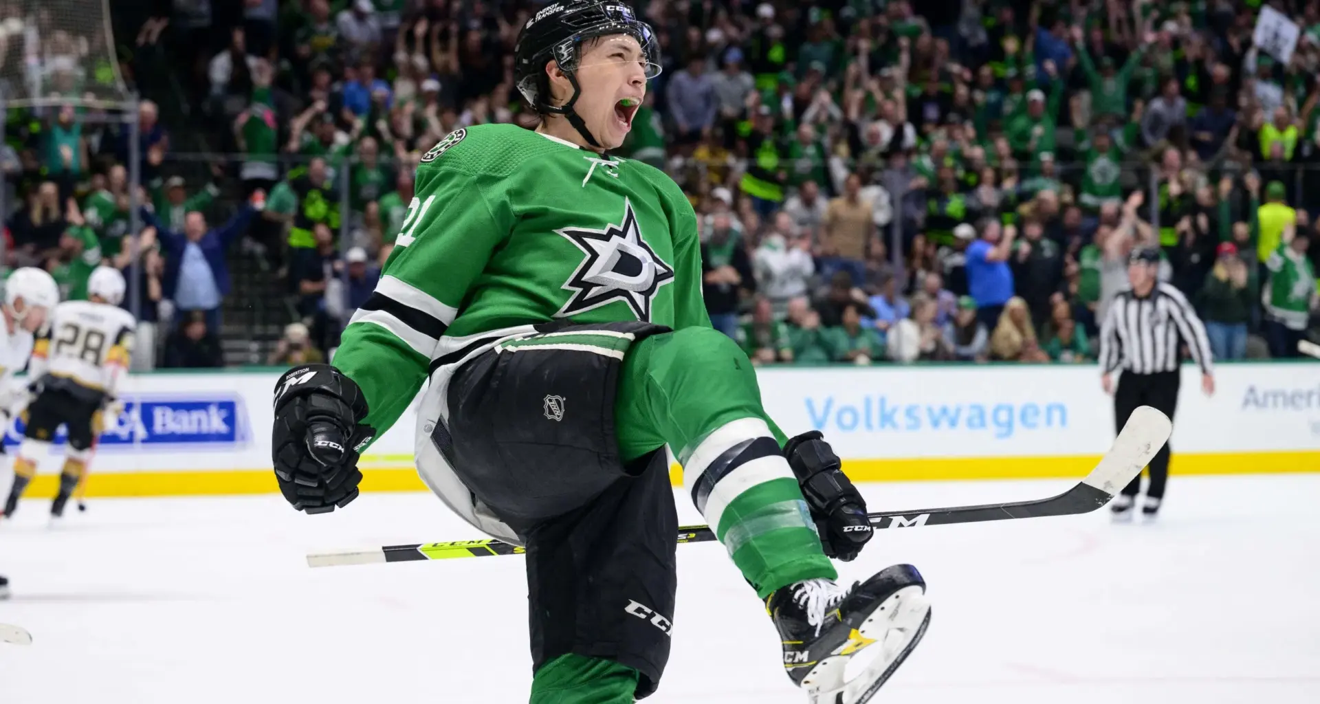 Insider reveals what the New York Rangers must pay in order to land Star forward Jason Robertson