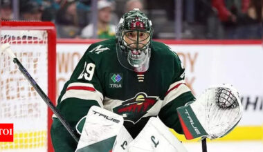 Marc-Andre Fleury was honored by Calgary fans in an emotional NHL farewell appearance