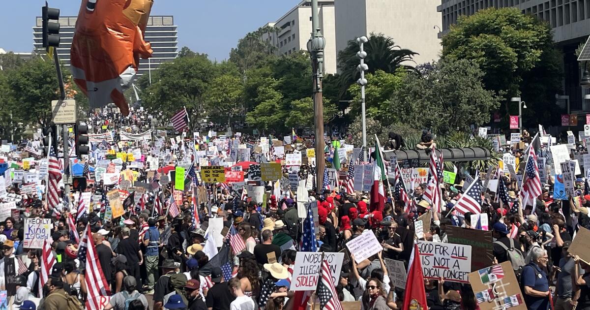 'No Kings' demonstrations across L.A. against ICE sweeps, Trump presidency