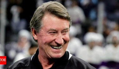 Wayne Gretzky creates controversy, blames Oilers' Stanley Cup collapse on unforgivable goalie decision | NHL News