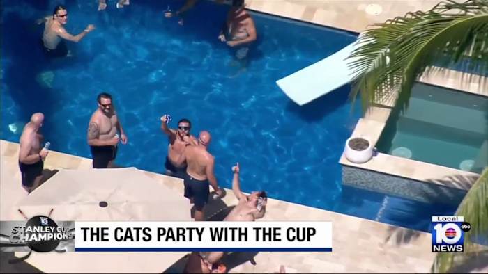 Florida Panthers party with Cup, fans across Fort Lauderdale