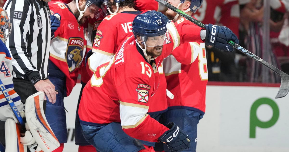 Panthers Marchand, Reinhart work celebratory "shifts" popular South Florida fast food joints