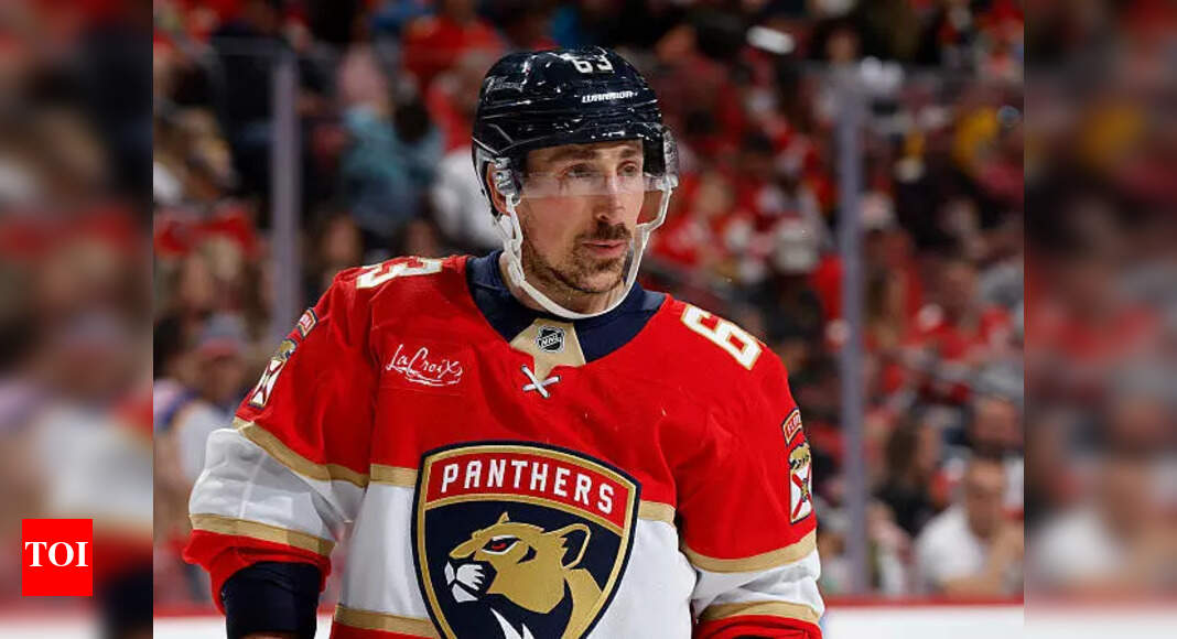 Florida Panthers star Brad Marchand turns Pizza delivery hero after Florida Panthers’ Stanley Cup win | NHL News