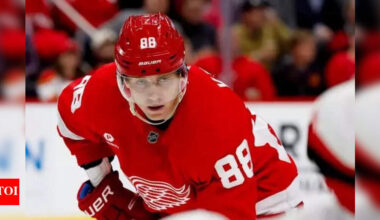 "Trying not to give him any space": Patrick Kane sends strong warning to Alex Ovechkin as he closes in on historic record | NHL News