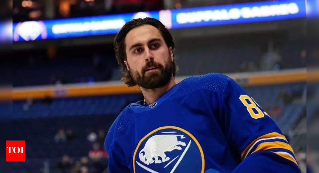 Alex Tuch’s $59M deal update could end trade drama and lock him in long-term with Sabres | NHL News