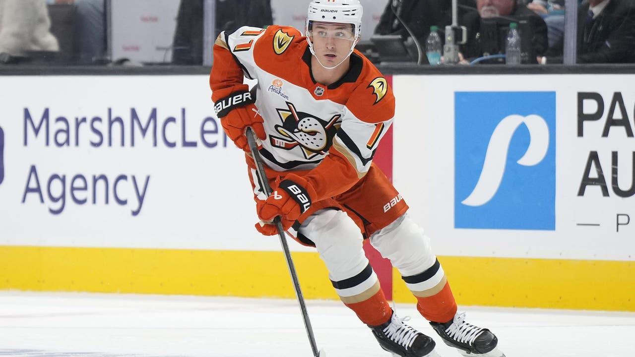 Philadelphia Flyers make trade to receive forward Trevor Zegras
