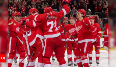 “We’ve Lost” : Disheartened Detroit Red Wings Captain Dylan Larkin speaks on loss to Utah | NHL News