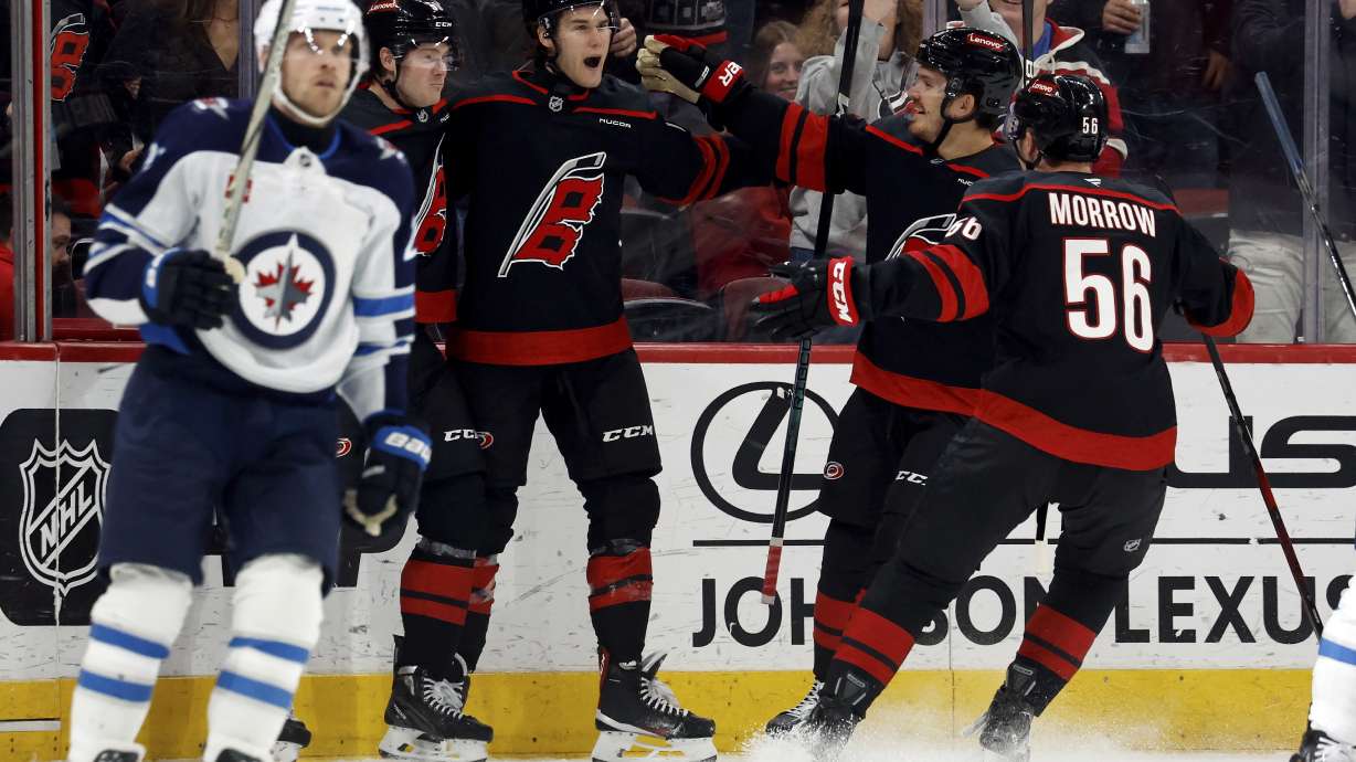 Newcomers Jankowski and Stankoven lead Hurricanes to 4-2 win over Jets